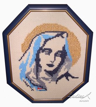Croatian souvenir - Queen of Croats (Mother of God, with Croatian tricolar)